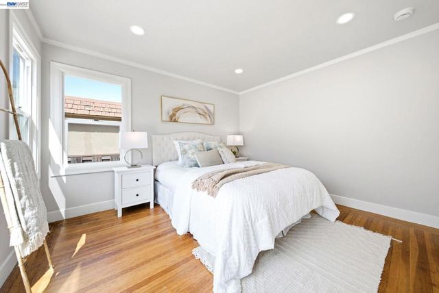 5901 Burlingame Ave, Richmond, CA 94804