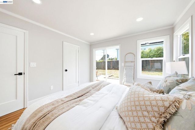 5901 Burlingame Ave, Richmond, CA 94804