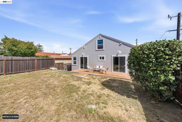 5901 Burlingame Ave, Richmond, CA 94804
