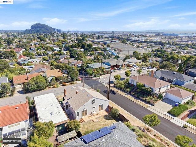5901 Burlingame Ave, Richmond, CA 94804