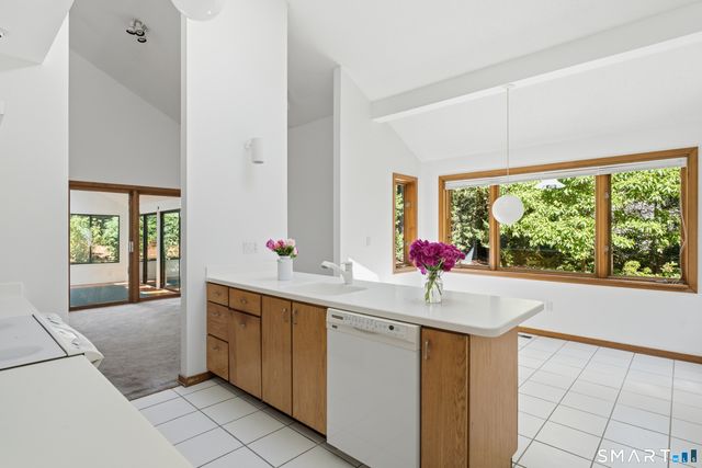 53 Summer Hill Road, Madison, CT 06443