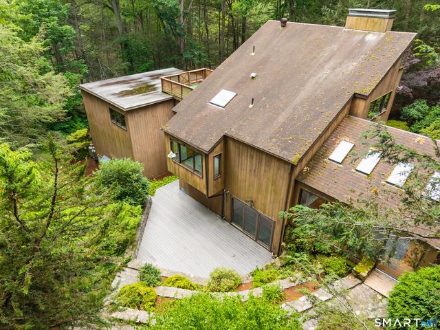 53 Summer Hill Road, Madison, CT 06443