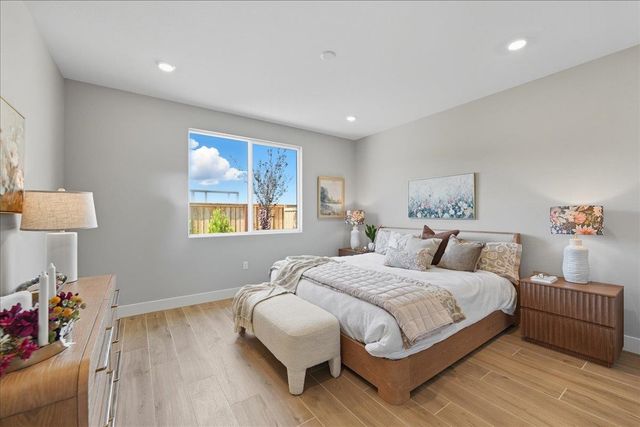 3237 Woody Way, Hollister, CA 95023