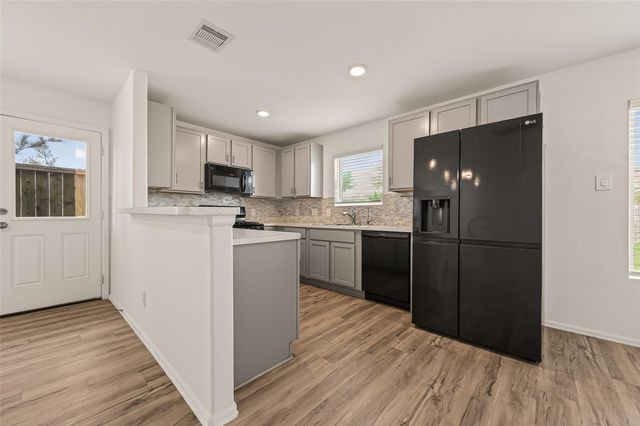 1307 Vincente Court, Conroe, TX 77301