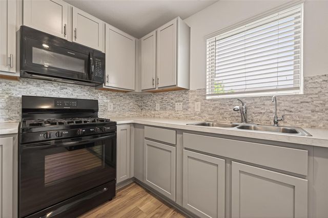 1307 Vincente Court, Conroe, TX 77301