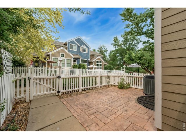 905 Snowberry St, Longmont, CO 80503