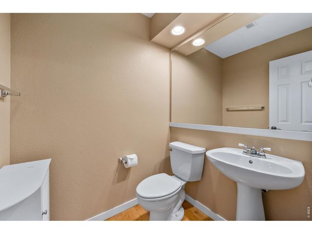 905 Snowberry St, Longmont, CO 80503