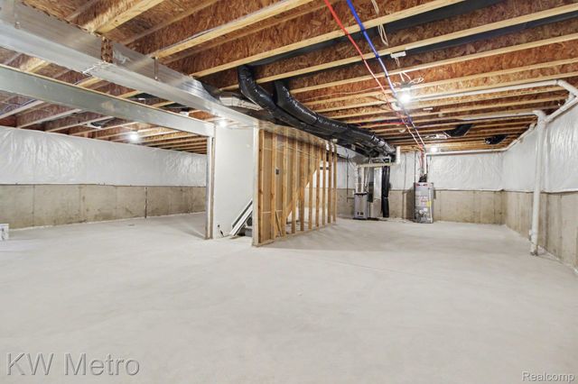 27134 Manistee Lane, Brownstown Charter Township, MI 48134