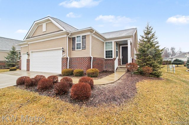 27134 Manistee Lane, Brownstown Charter Township, MI 48134