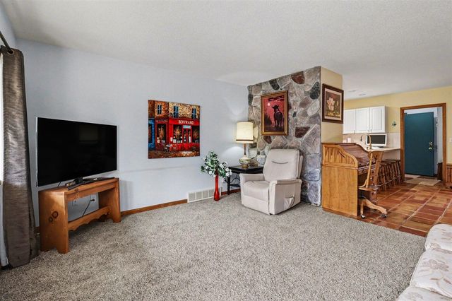 3479 W Hansen Road, Ludington, MI 49431