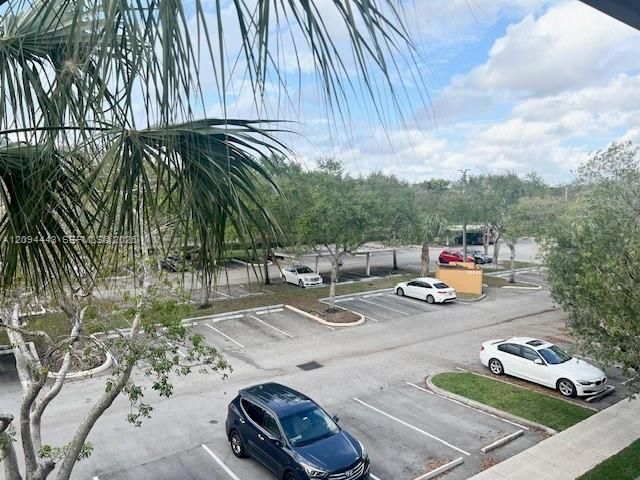 10749 Cleary Boulevard 307, Plantation, FL 33324