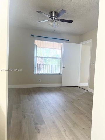 10749 Cleary Boulevard 307, Plantation, FL 33324