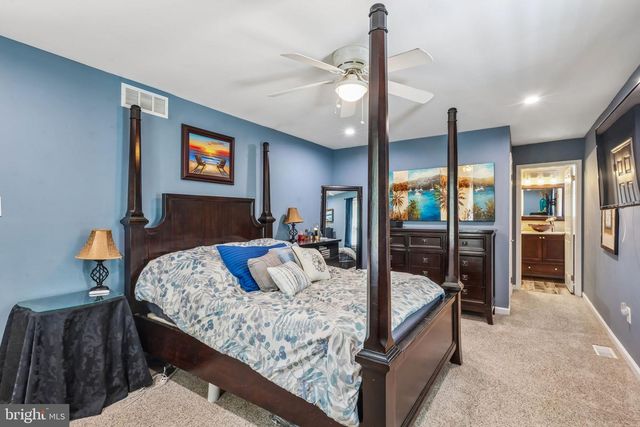 8 MINISINK TRL, Shamong, NJ 08088