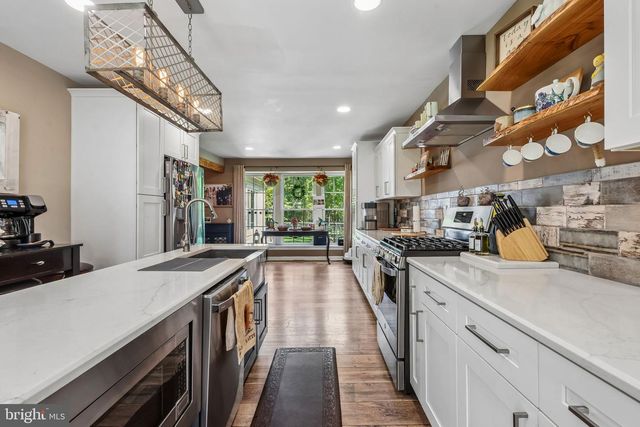 8 MINISINK TRL, Shamong, NJ 08088