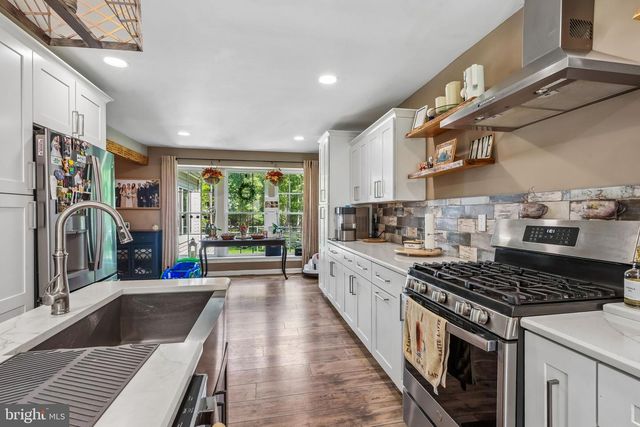8 MINISINK TRL, Shamong, NJ 08088