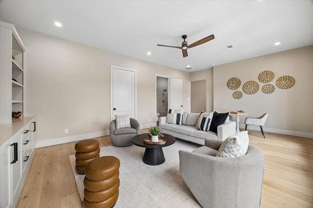 5314 Evergreen Street, Bellaire, TX 77401