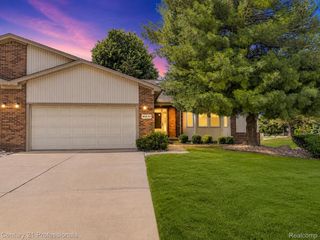 46839 Scotch Pine Lane, Macomb Township, MI 48042