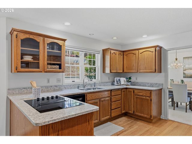 3339 TEMPEST Dr, Lake Oswego, OR 97035