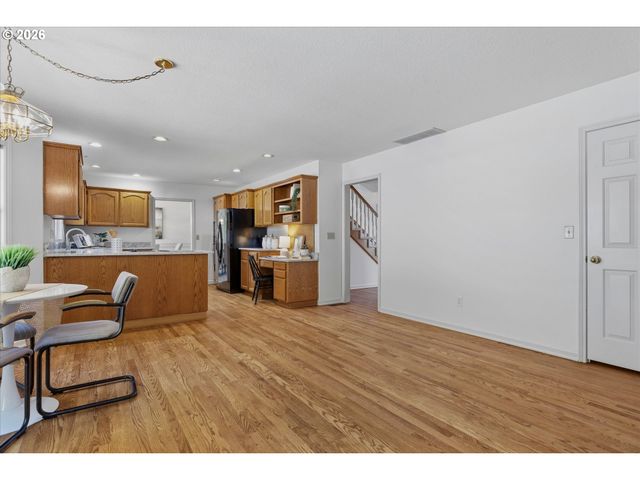 3339 TEMPEST Dr, Lake Oswego, OR 97035