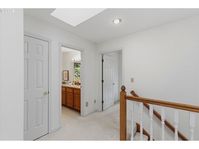 3339 TEMPEST Dr, Lake Oswego, OR 97035