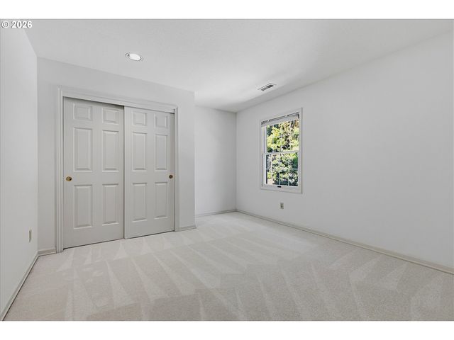 3339 TEMPEST Dr, Lake Oswego, OR 97035