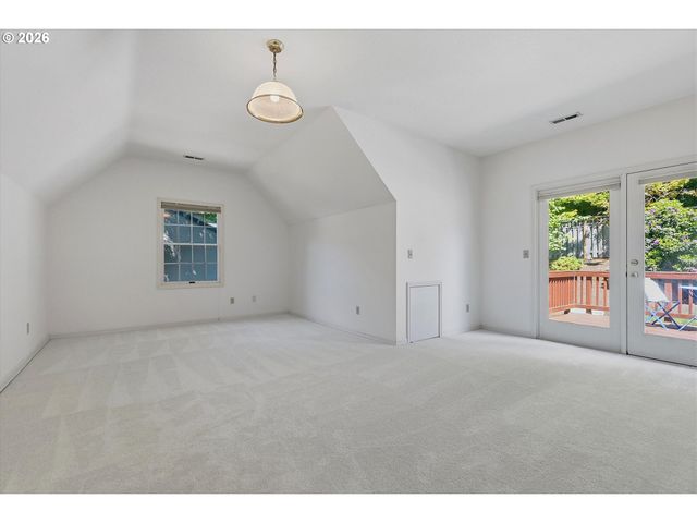 3339 TEMPEST Dr, Lake Oswego, OR 97035