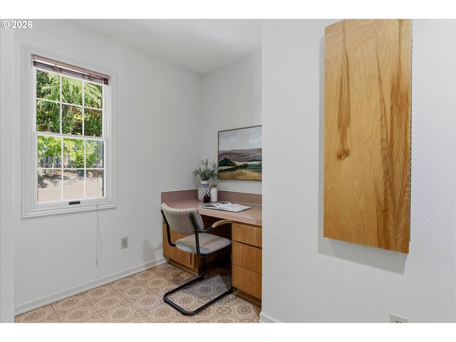 3339 TEMPEST Dr, Lake Oswego, OR 97035