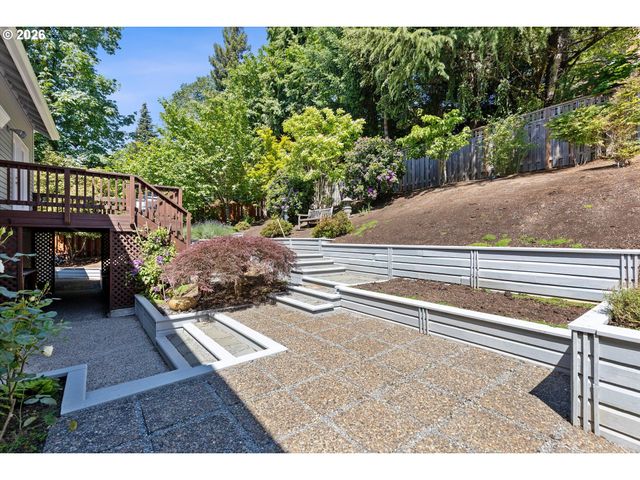 3339 TEMPEST Dr, Lake Oswego, OR 97035