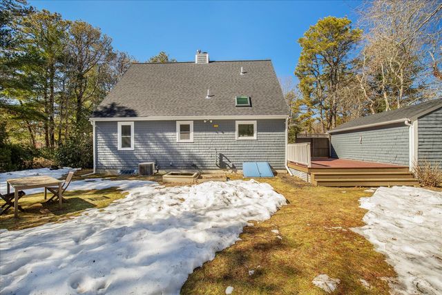 70 Great Pines Drive, Mashpee, MA 02649