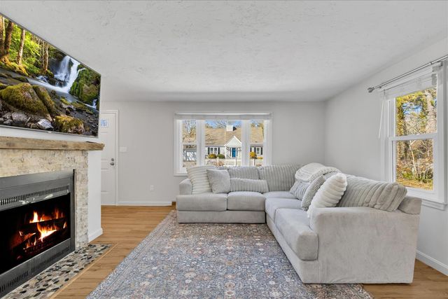 70 Great Pines Drive, Mashpee, MA 02649