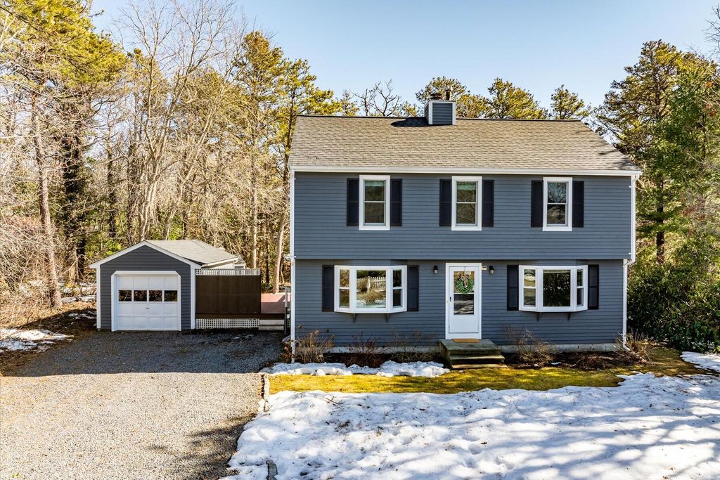 70 Great Pines Drive, Mashpee, MA 02649