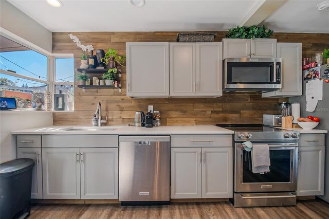 433 N HAMPTON AVENUE, Orlando, FL 32803