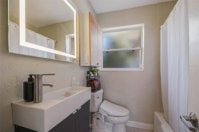 433 N HAMPTON AVENUE, Orlando, FL 32803