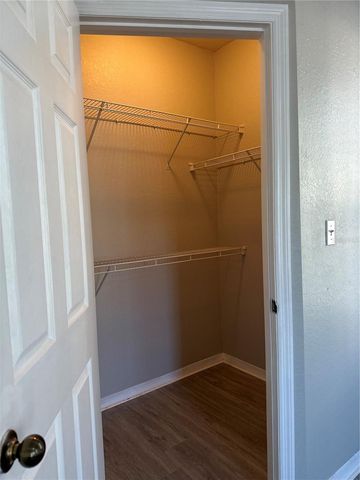 10102 COURTNEY OAKS CIRCLE 202, Tampa, FL 33619