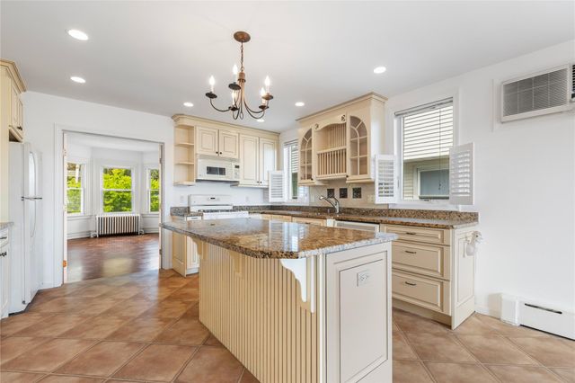 79 Pintard Avenue, New Rochelle, NY 10801