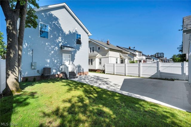 3607 Pennington Road, Shaker Heights, OH 44120