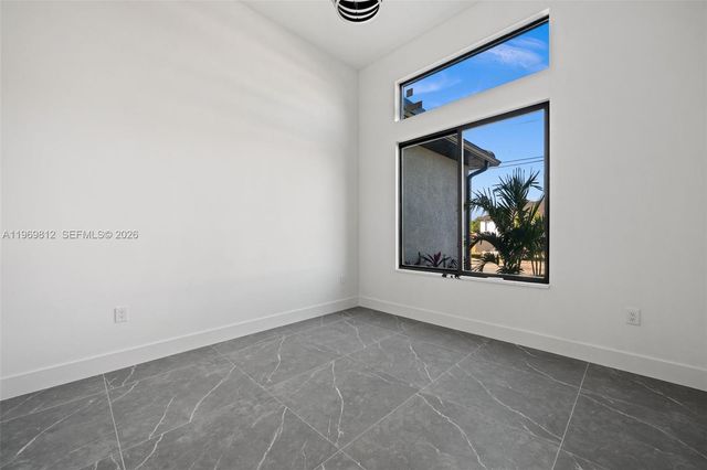 109 SW 37th Place, Cape Coral, FL 33991