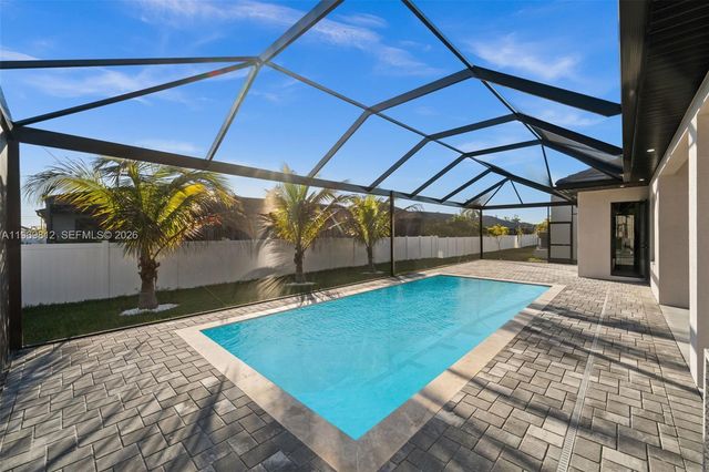109 SW 37th Place, Cape Coral, FL 33991