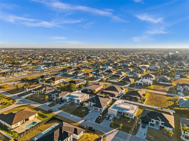109 SW 37th Place, Cape Coral, FL 33991