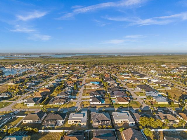 109 SW 37th Place, Cape Coral, FL 33991
