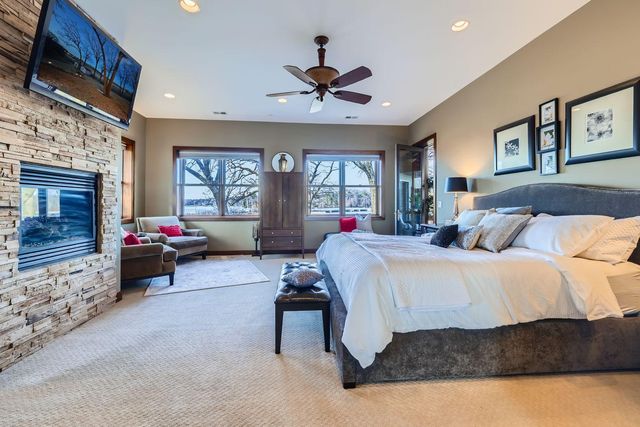 19900 Cottagewood Road, Deephaven, MN 55331