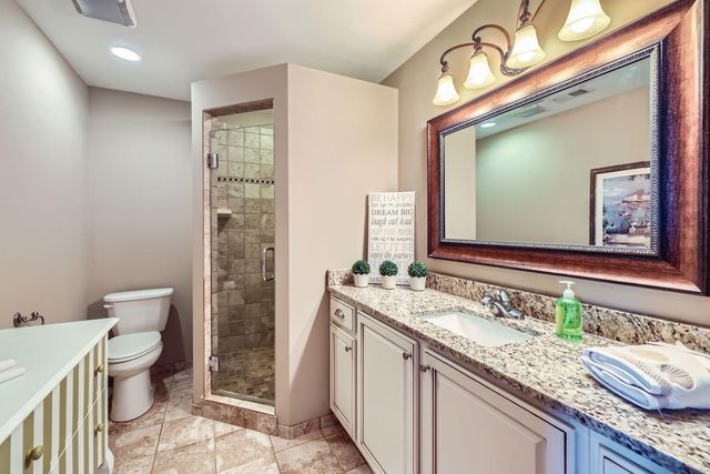 19900 Cottagewood Road, Deephaven, MN 55331