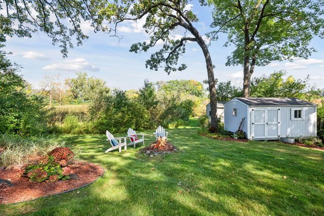 19900 Cottagewood Road, Deephaven, MN 55331