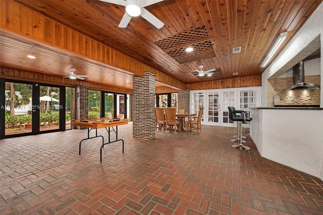 2701 SW 113th Ave, Miami, FL 33165