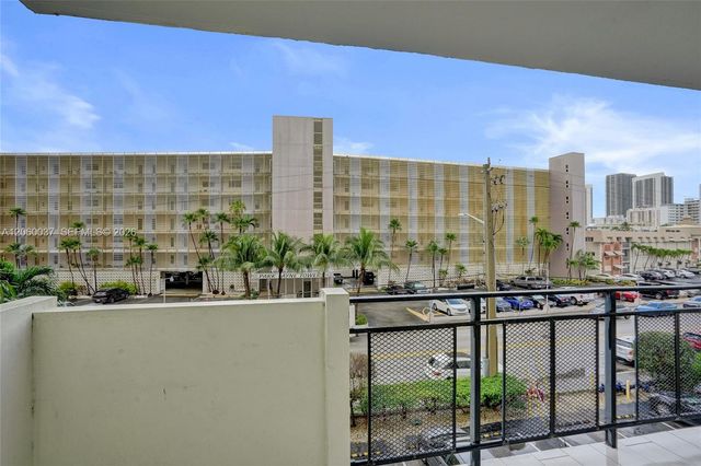 401 Golden Isles Drive 302, Hallandale Beach, FL 33009