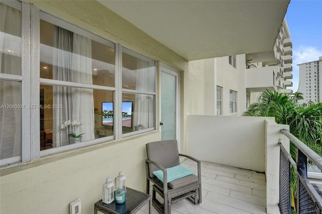 401 Golden Isles Drive 302, Hallandale Beach, FL 33009