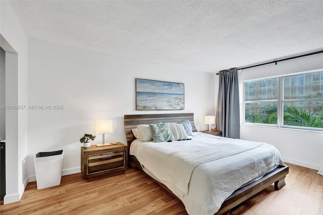 401 Golden Isles Drive 302, Hallandale Beach, FL 33009