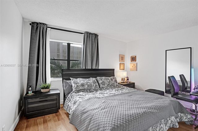 401 Golden Isles Drive 302, Hallandale Beach, FL 33009