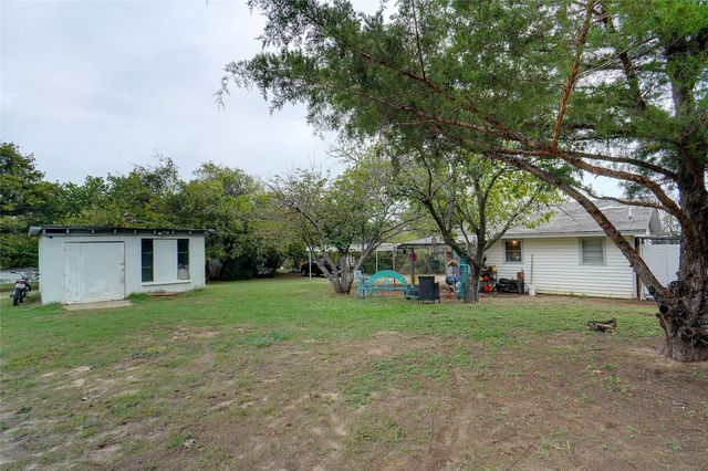 1000 Southeast Parkway, Azle, TX 76020