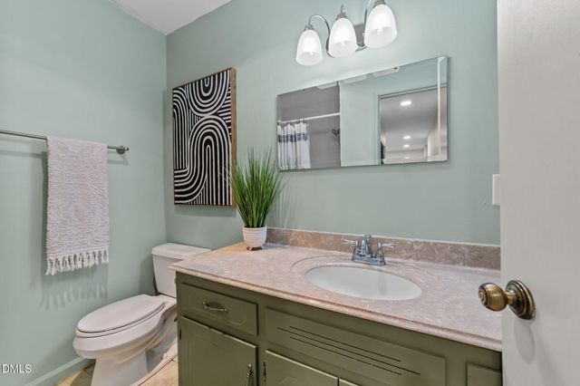 105 Barcliff Terrace, Cary, NC 27518